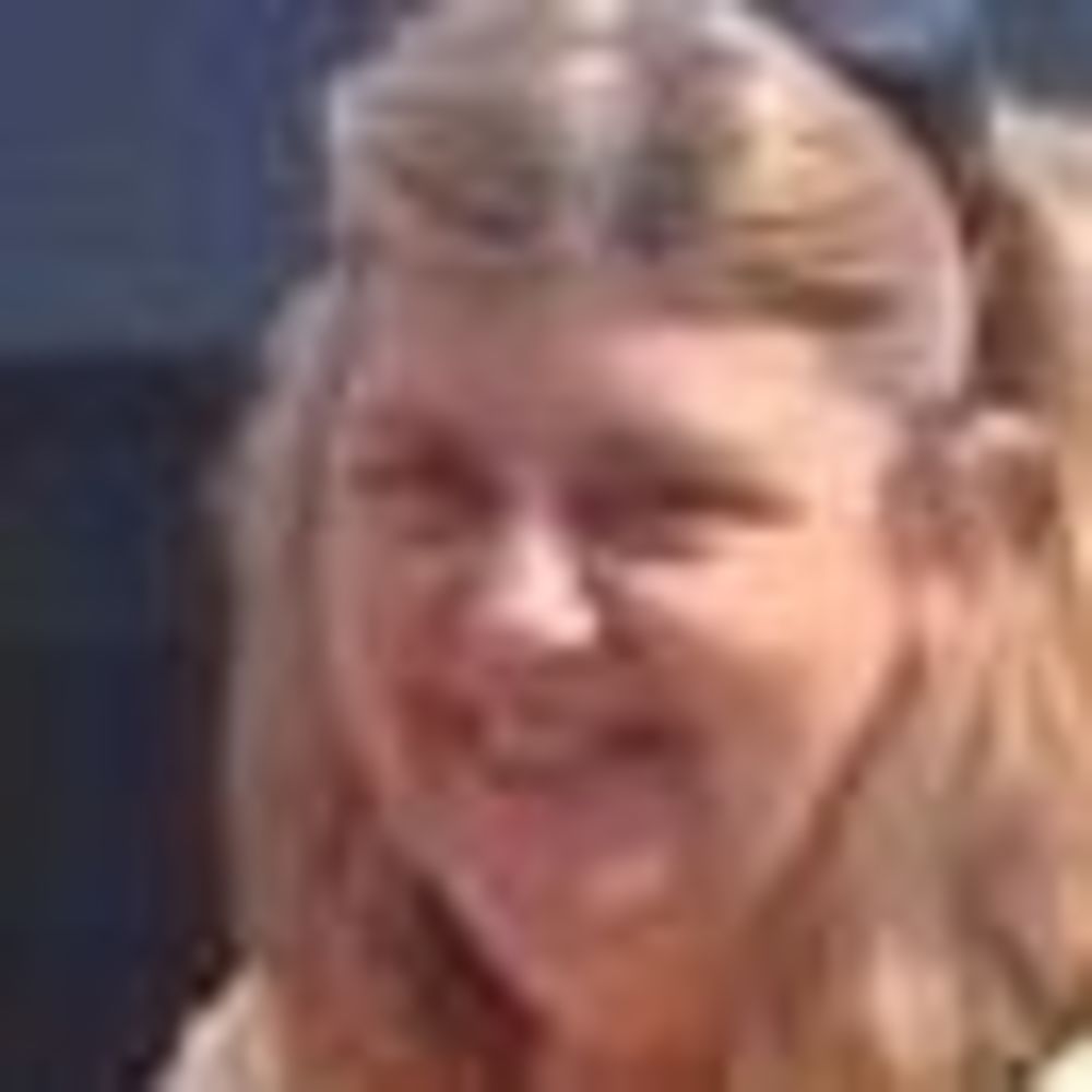 Meet your Posher, Debbie